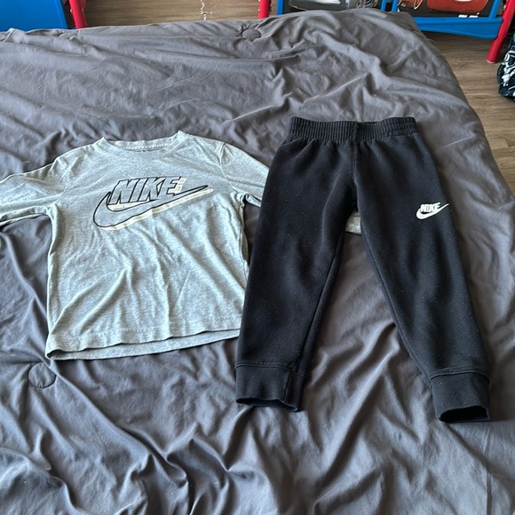 Nike Toddler Matching Set - Picture 1 of 5